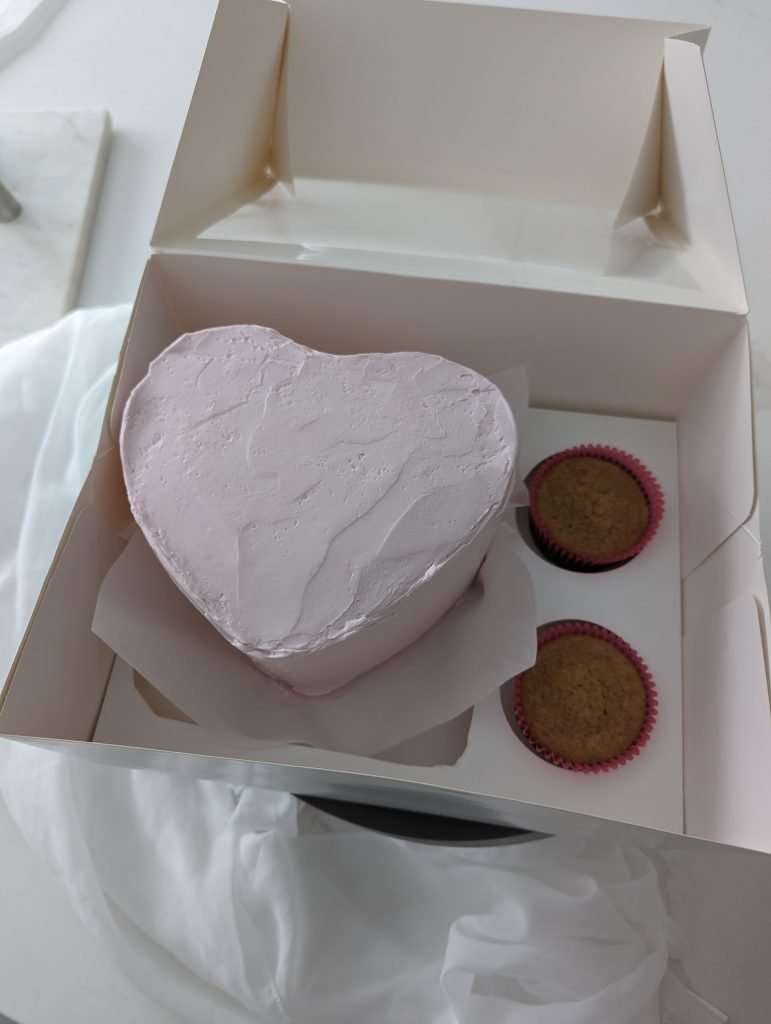 heart cake iced