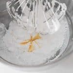 marshmallow fluff with icing sugar and vanilla