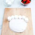 STEP-7_MARSHMALLOWS_Santa-Buttercream-Board