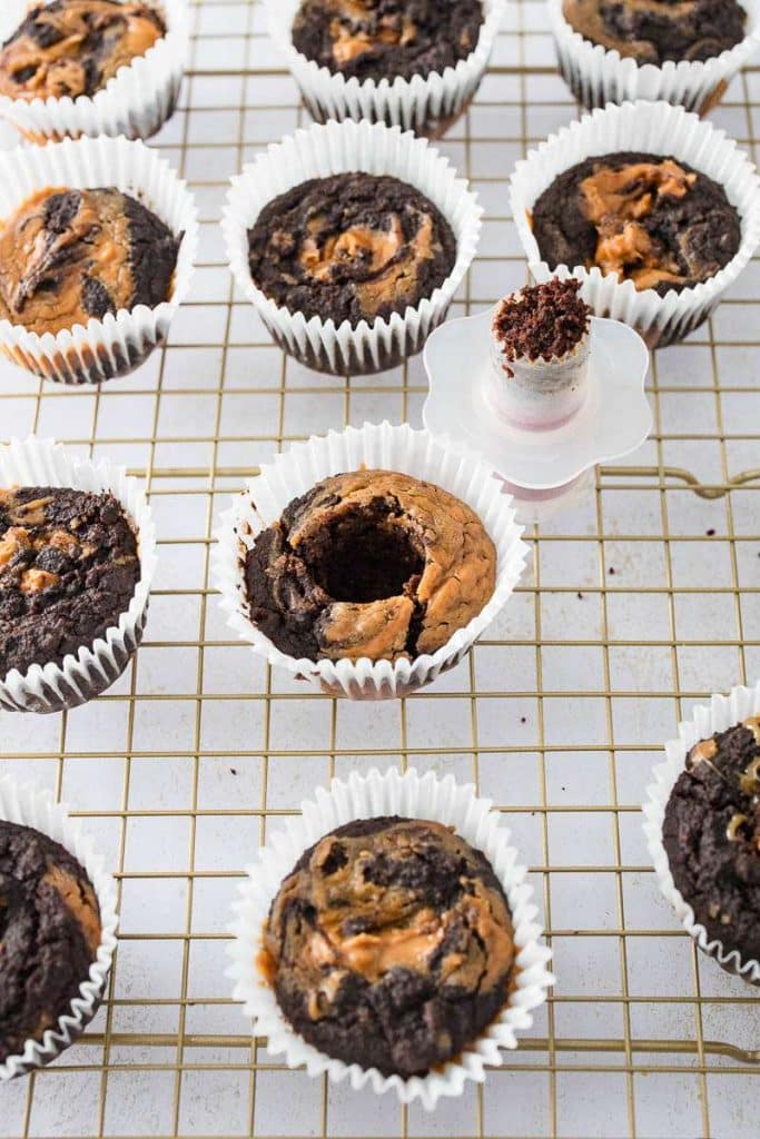 core_centre_of_snickers_cupcake