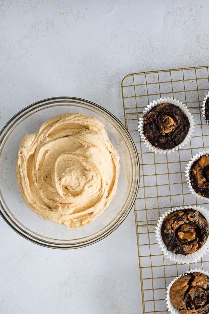 Peanut_butter_marshmallow_buttercream